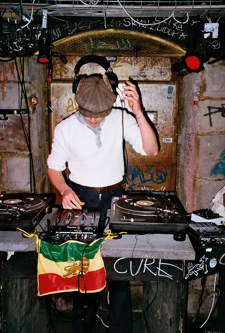 Description of image